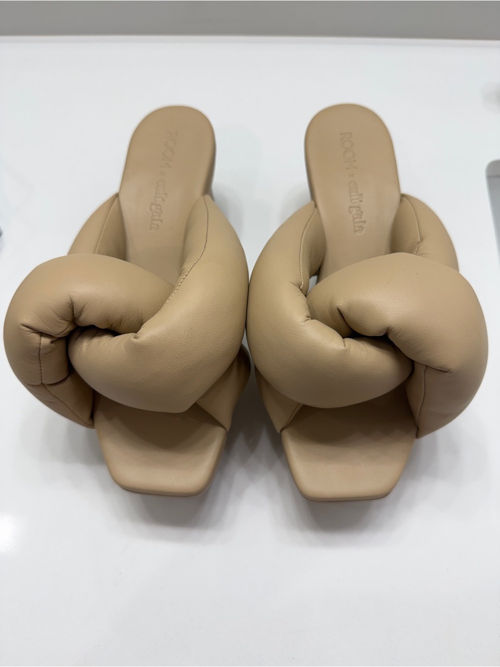 cult gaia Beige Knotted Slide Mules rare find